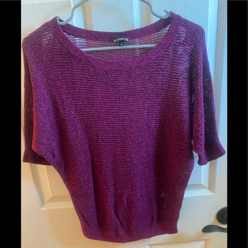 Express open stitch elbow length sleeve pullover
